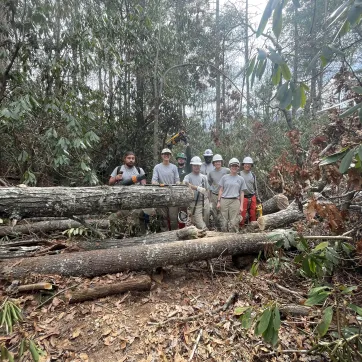 picture of AmeriCorps volunteers helping at Blue Ridge Assembly 